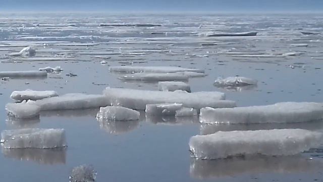 Ледоход на Волге. Тольятти смотреть онлайн