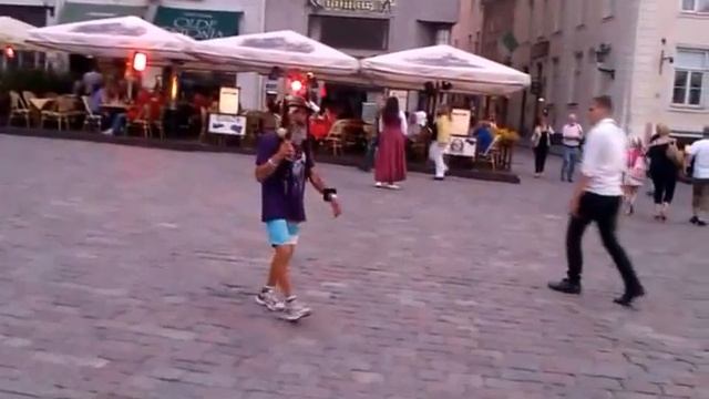 Ратушная площадь Таллина смотреть онлайн