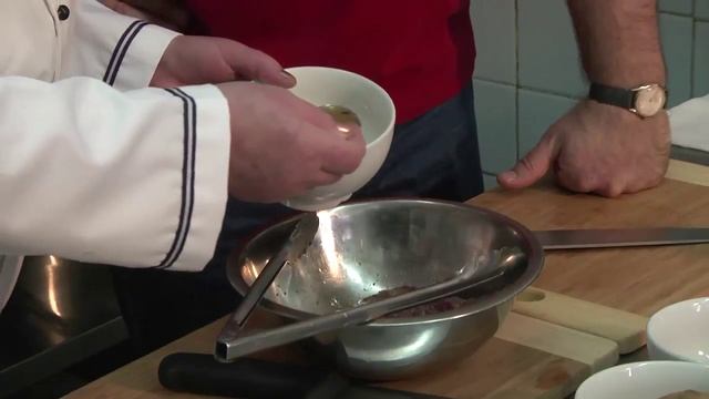 Отчаянный домохозяин - говядина по дворянски - кафе Невка смотреть онлайн