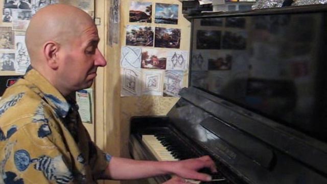 Перед выступлением в кабаре смотреть онлайн
