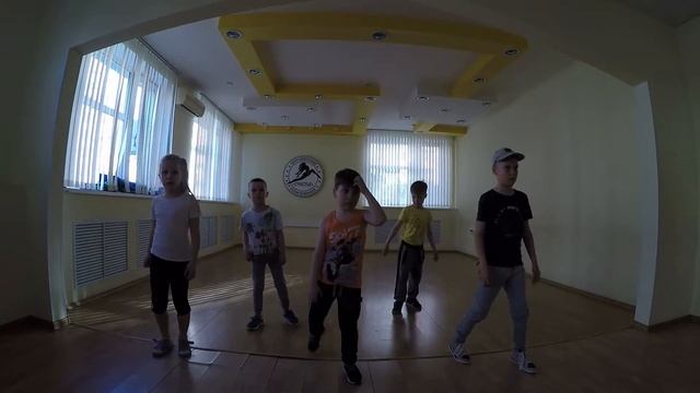 Видео-урок (II-семестр: май 2017г.) - филиал Центральный, группа 6-12, Уличный танец смотреть онлайн