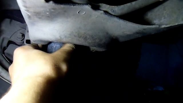 Снятие и установка переднего амортизатора Ваз 2101-2107 быстрым способом!!! смотреть онлайн