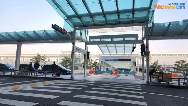 [LIVE] 블랙핑크(BLACKPINK), 인천공항 출국✈️'WORLD TOUR [BORN PINK]'' ICN Airport Departure 22.10.21 #NewsenTV