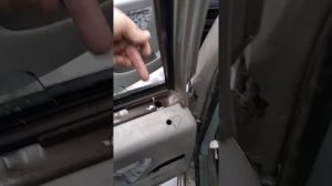 как открыть заднюю дверь на чери амулет если сломаны обе ручки