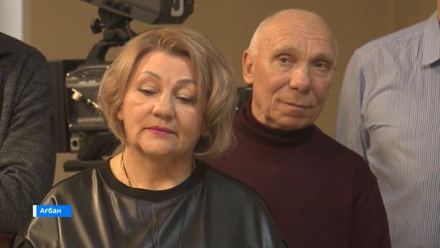 В ГТРК «Хакасия» прошла презентация сборника стихов Татьяны Изместьевой смотреть онлайн