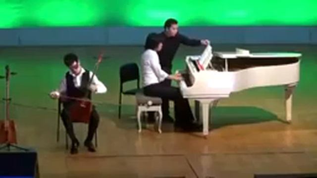 Le grand tango.Astor piazzolla.morin khuur player Jiigee смотреть онлайн