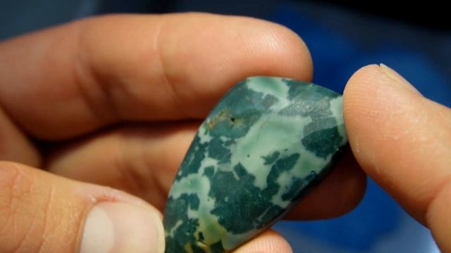Beautiful Hava Ridge Jasper stone turned into cabochon! смотреть онлайн