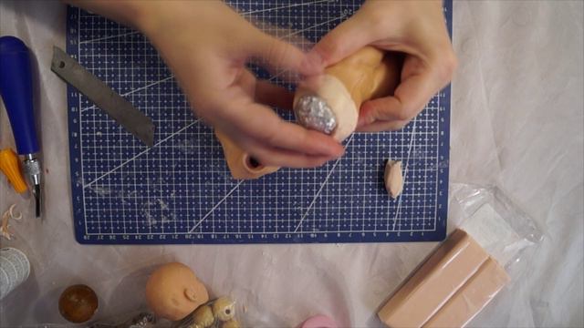 Шарнирная кукла с нуля часть 10. Установка шейного шарнира смотреть онлайн