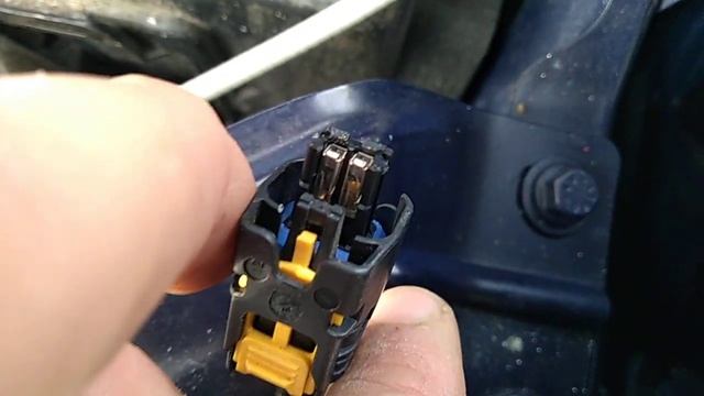 Как поменять полярность ДХО Dacia/ Renault Lodgy/Dokker смотреть онлайн