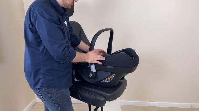 Bebê Conforto PEBBLE 360 Maxi Cosi | Como INSTALAR Com ou Sem a Base ISOFIX [Parte 2] смотреть онлайн