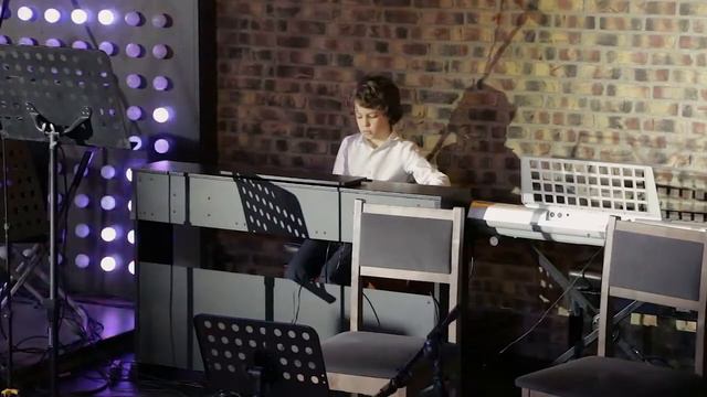 The Pink Panther (H.Mancini) - Максим Фролов (Фортепиано) Маргарита Копаева смотреть онлайн