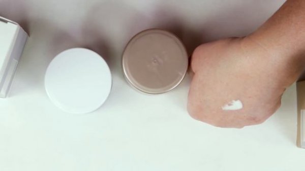 Neutrogena ? Rapid Wrinkle Repair Regenerating Cream/ ROC Retinol Correction Daily Hydration Crème