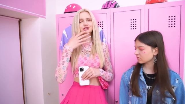 Rich vs Poor vs Giga Rich Triplets | We Found Our Real Parents смотреть онлайн