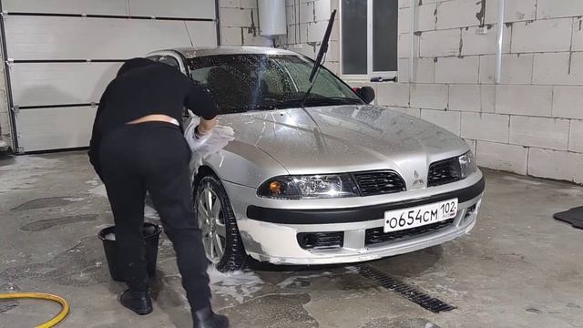 Детейлинг в гараже! Трехфазная мойка автомобиля смотреть онлайн