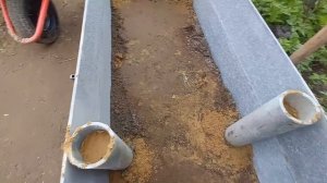 Постройка маленькой теплицы из оконных рам со свалки.