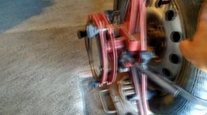 Лада Калина Розвал-схождения на лазерном стенде.