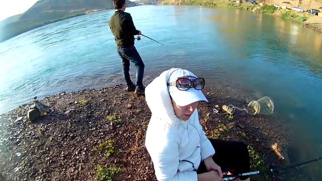 ДЕНЬ КАРАСЯ.РЫБАЛКА НА РЕКЕ ИЛИ,КАЗАХСТАН смотреть онлайн