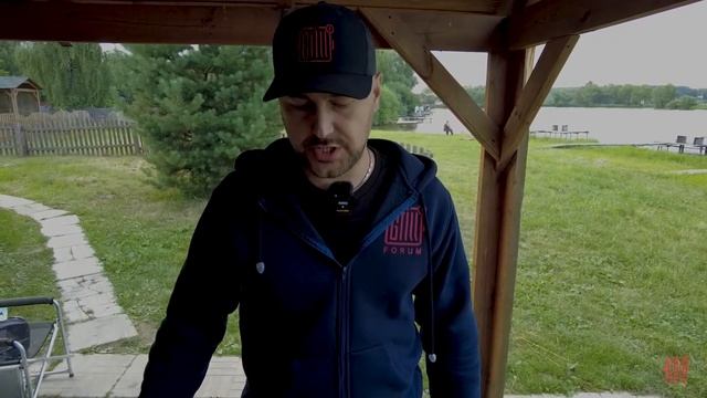Компактный угольный гриль от Feuerdesign на рыбалке! смотреть онлайн