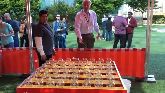 Giant Ping Pong Toss Carnival Game смотреть онлайн