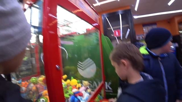 ЛОХОТРОН ?МОЖНО ЛИ ВЫИГРАТЬ ИГРУШКУ С 50 ПОПЫТОК ?