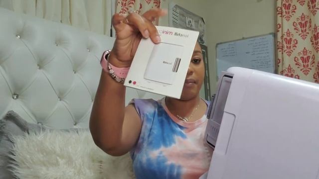 UNBOXING MINI FRIDGE FOR SKIN CARE/BEAUTY PRODUCTS || HONEST REVIEW смотреть онлайн