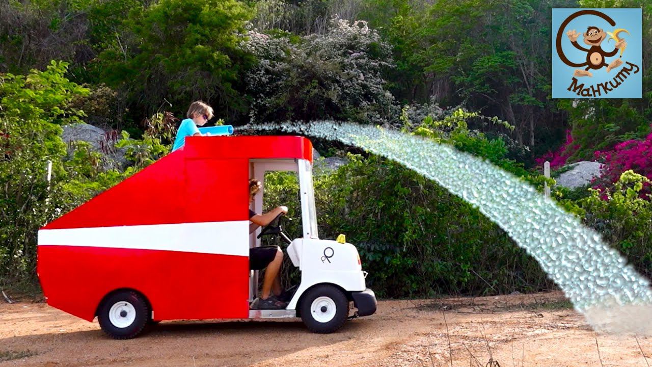 Дети и Машина. Милан и Папа играют в спасателей на детской машине. Pretend Play смотреть онлайн