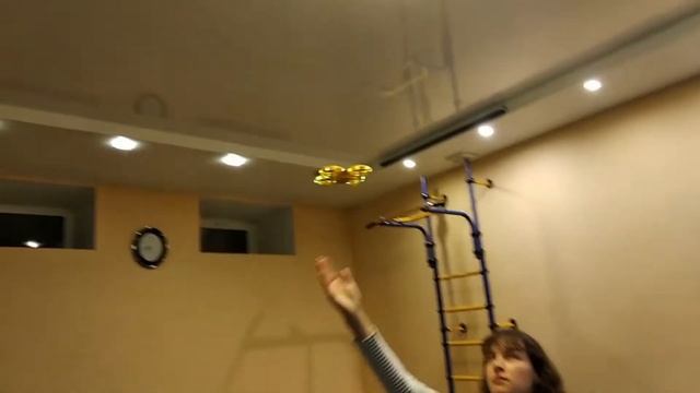Запускаем квадрокоптер с управлением жестами Smart Drone