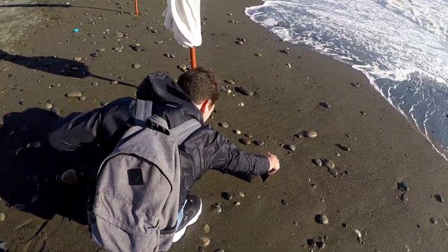ВЛОГ: Улетели в Сочи! Встреча с Настей Миани, гора Ахун, санаторий им. Орджоникидзе | TravelVlog #0 смотреть онлайн