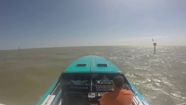 Scarab 38KV Miami Vice edition running in rough chop Galveston Bay смотреть онлайн