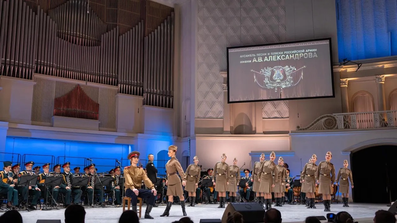 «Приглашение к танцу», февраль 2024 смотреть онлайн