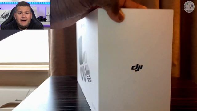 DJI "MAVIC" MINI 2 Primo UNBOXING MONDIALE! Fake o MEGANEWS? I DUBBI CI SONO MA SEMBRA TUTTO VERO смотреть онлайн
