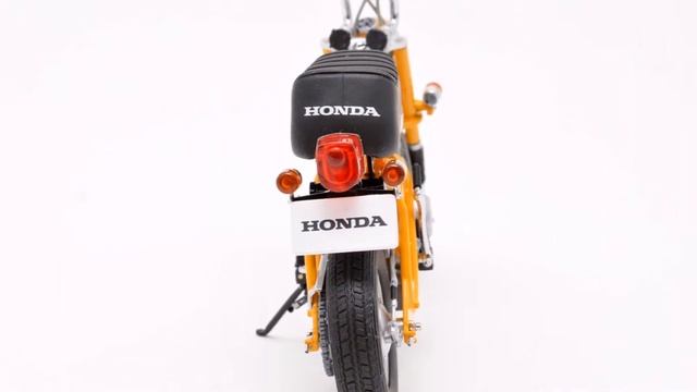 EBBRO 1/10 Honda Monkey Z50A Yellow  74546