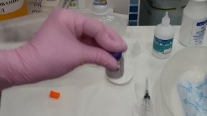 АирисКом студенты учатся: Разведение ботулотоксина.