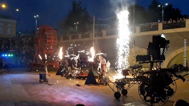 Рязань. Кузнечный фестиваль Рязань 2022. Огненное шоу часть 2 смотреть онлайн