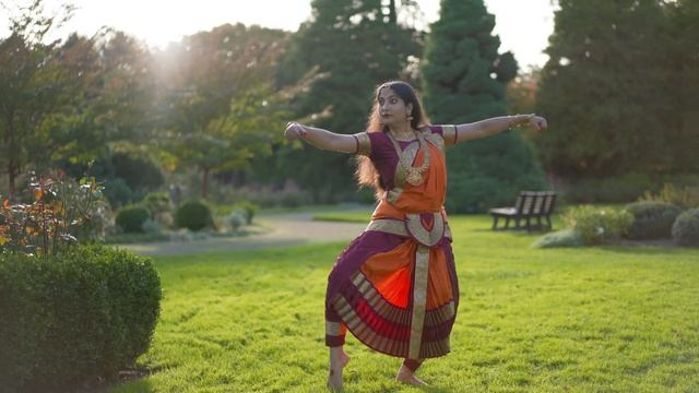 Aigiri Nandini - Durga Strotam | Mahishasura Mardini Stotram | Navratri Classical Dance | Priyanka смотреть онлайн