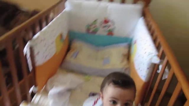 Эли в кровати - 2.MOV смотреть онлайн