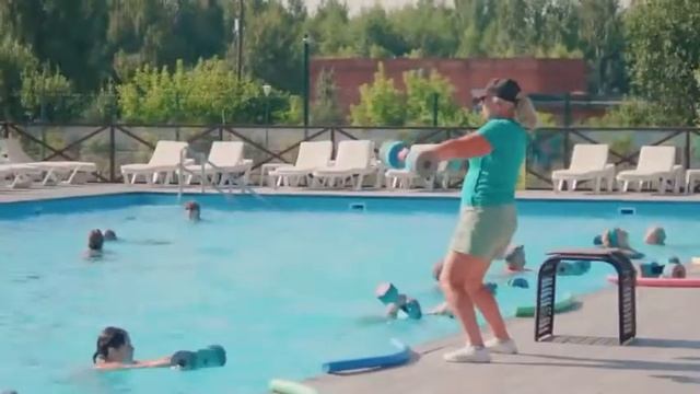Аквааэробика в бассейне "Лагуна" смотреть онлайн