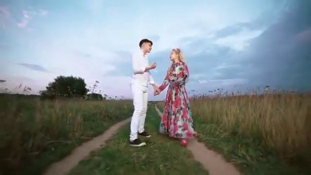 Обнимайте детей! Как можно чаще и крепче! Цените то время, пока они дети! 😚 смотреть онлайн