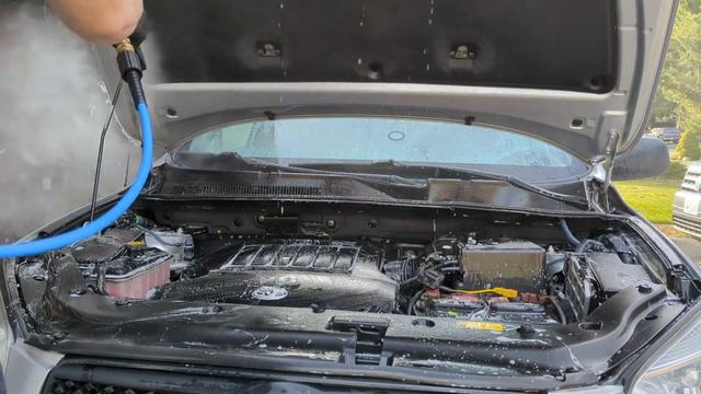 Toyota Rav4 dirty trashed car detail part 3 engine bay Lake Stevens Auto Detailing смотреть онлайн