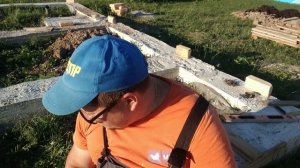 Подготовка фундамента перед кладкой блоков. Выравнивание фундамента.