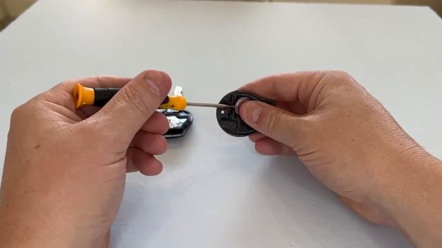 Nissan Micra Juke Key Fob Battery Replacement смотреть онлайн