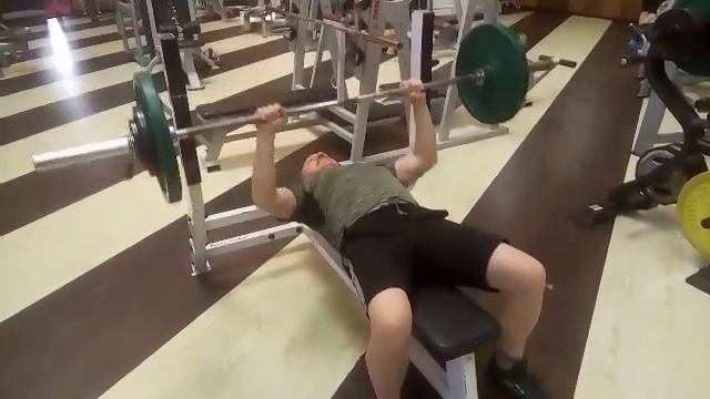 Жим лёжа 2 смотреть онлайн