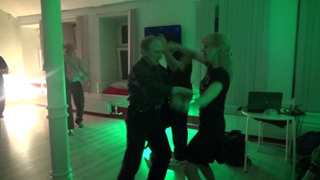 Дмитрий Мызников и Екатерина Боброва - бачата в "Эдиссе" смотреть онлайн