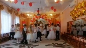 Танец "Воспитатели" на Выпускном 2022.