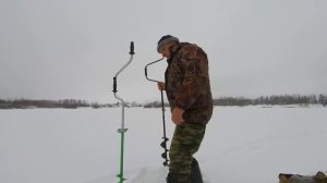 КАКИЕ НОЖИ ЛУЧШЕ ВСЕГО ВЫБРАТЬ ДЛЯ РЫБОЛОВНОГО БУРА.