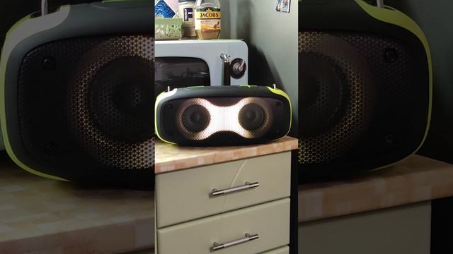 Портативная колонка Hopestar A30 PARTY (BT/70W/8800Mah) смотреть онлайн