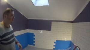 Сам клею плинтуса на кривой потолок! #845