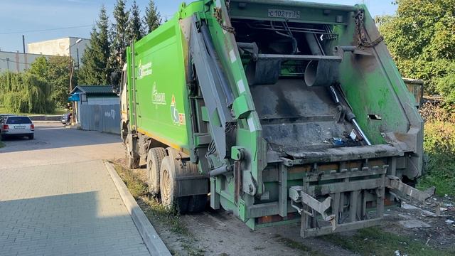 #мусоровоз #trashtruck #техника #мусор #контейнер #trash #truck смотреть онлайн