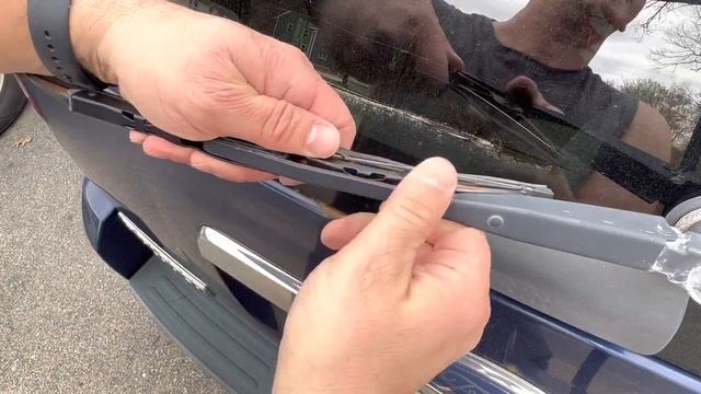 How To Replace Rear Wiper 2006-2010 Ford Explorer смотреть онлайн