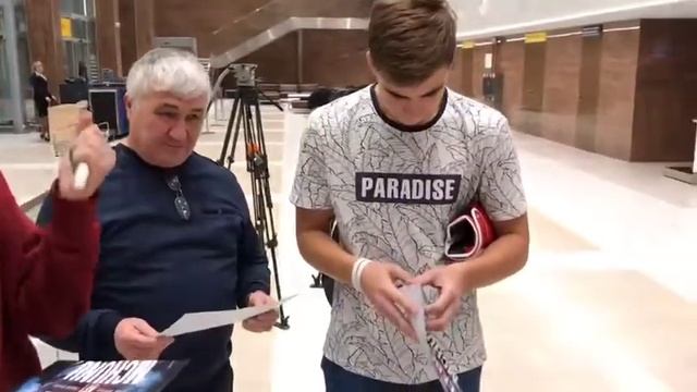 Денис Лебедев прибыл в Красноярск. смотреть онлайн